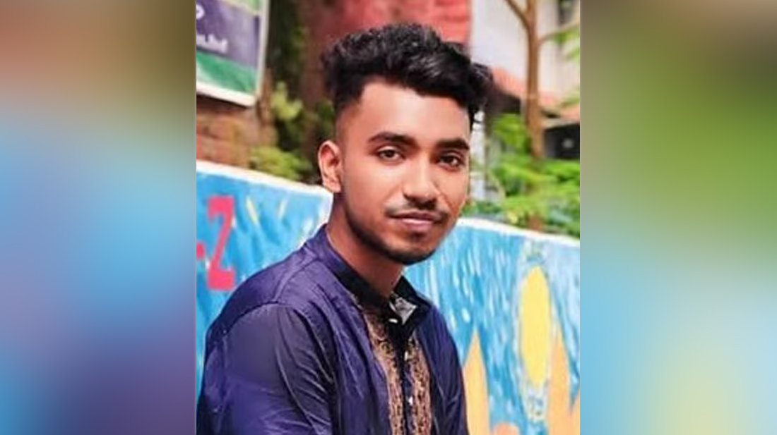 নওগাঁয় দিনদুপুরে বাসায় ঢুকে বৈষম্যবিরোধী ছাত্র আন্দোলনের ‘সংগঠক’কে কুপিয়ে জখম